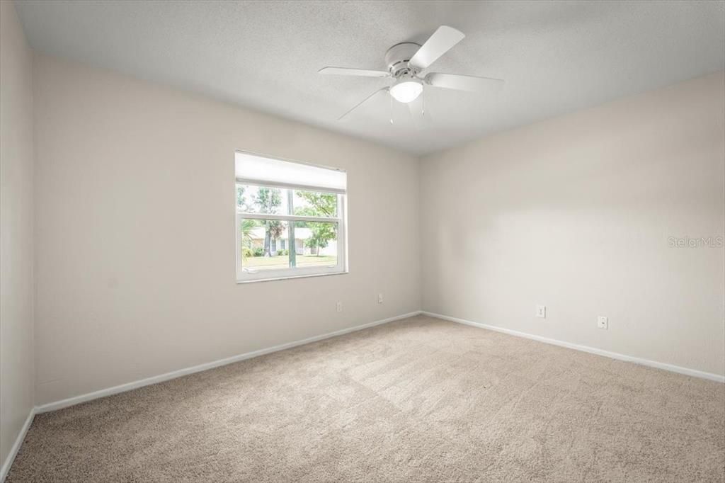 Active With Contract: $335,000 (3 beds, 2 baths, 1518 Square Feet)