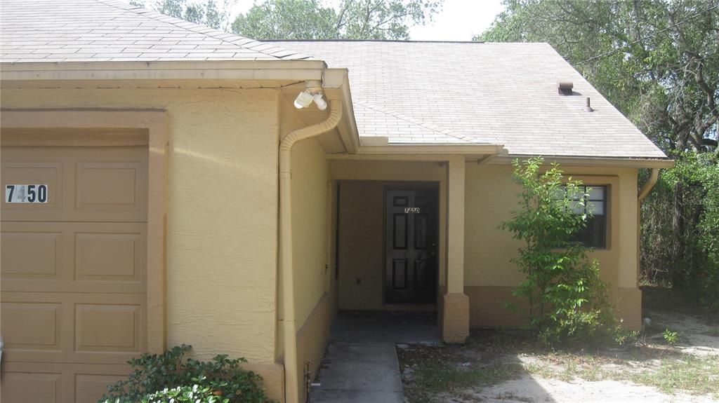 Recently Rented: $1,295 (2 beds, 2 baths, 992 Square Feet)