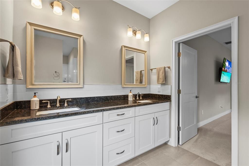 En Venta: $599,900 (3 camas, 2 baños, 1952 Pies cuadrados)