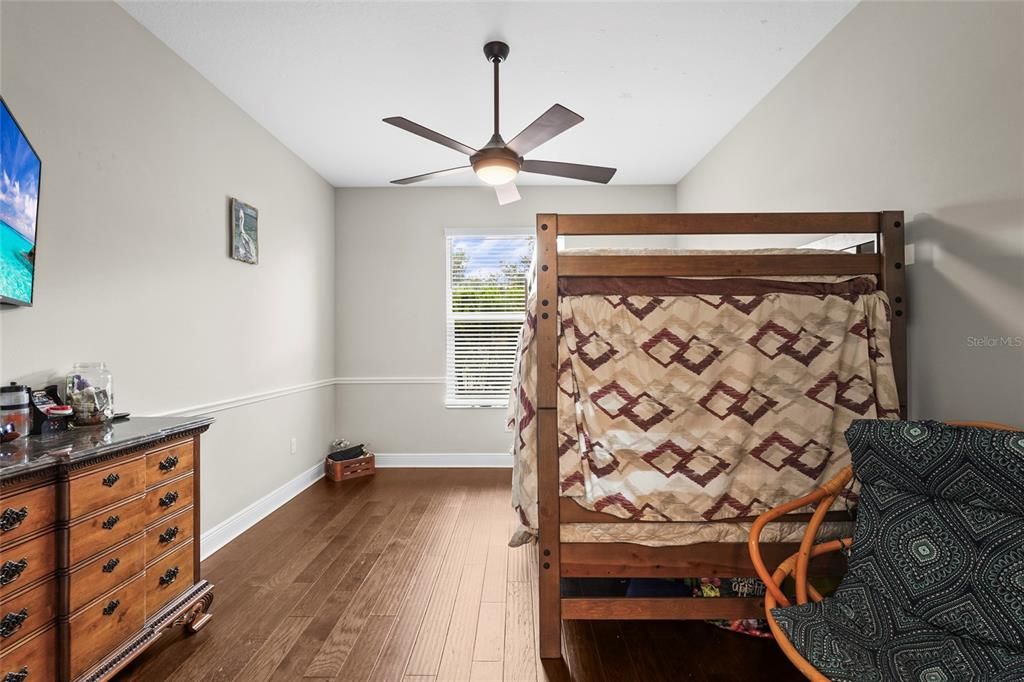 En Venta: $599,900 (3 camas, 2 baños, 1952 Pies cuadrados)