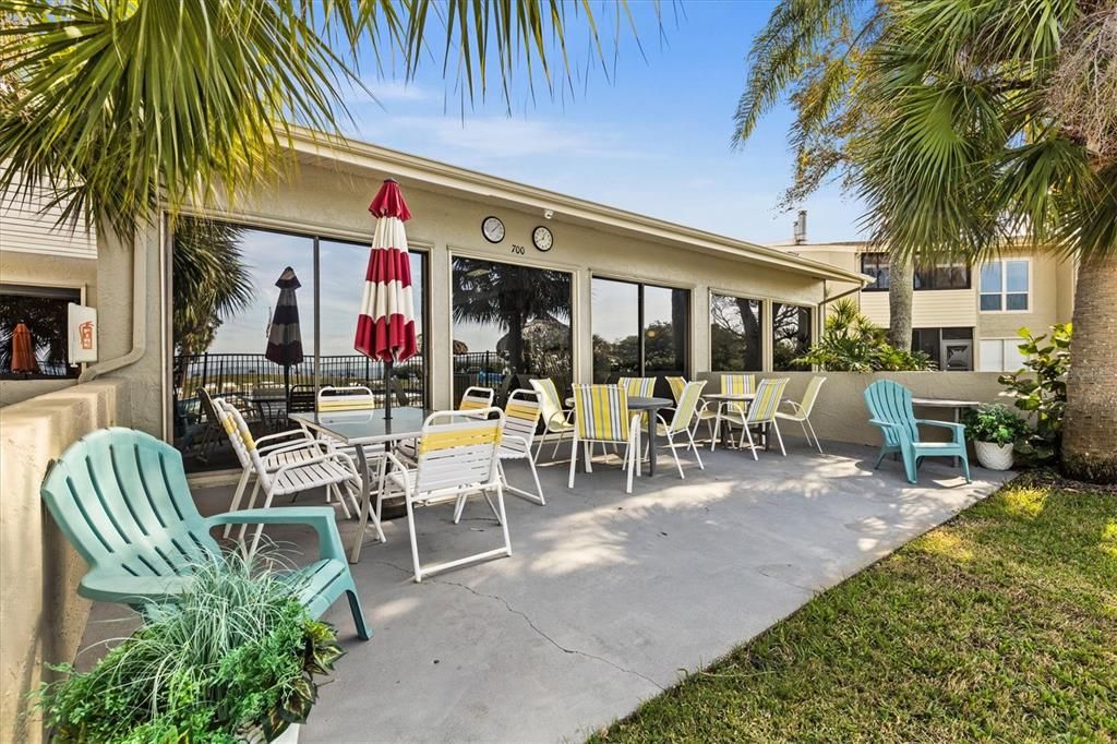 For Sale: $190,000 (2 beds, 2 baths, 980 Square Feet)