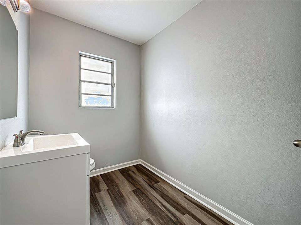 На продажу: $42,140 (0 спален, 0 ванн, 1925 Квадратных фут)