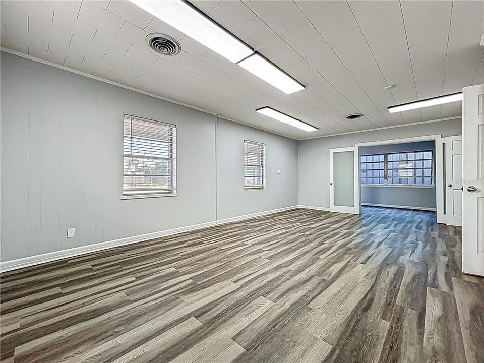 На продажу: $42,140 (0 спален, 0 ванн, 1925 Квадратных фут)