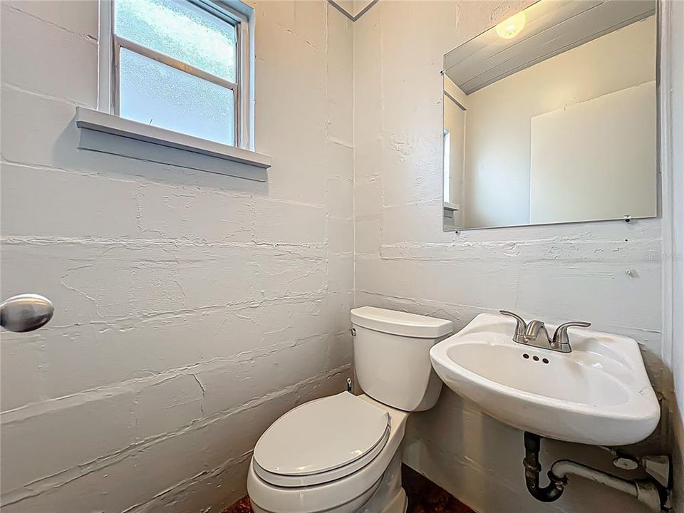 На продажу: $42,140 (0 спален, 0 ванн, 1925 Квадратных фут)