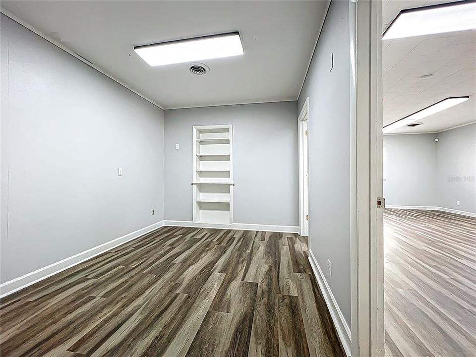 На продажу: $42,140 (0 спален, 0 ванн, 1925 Квадратных фут)