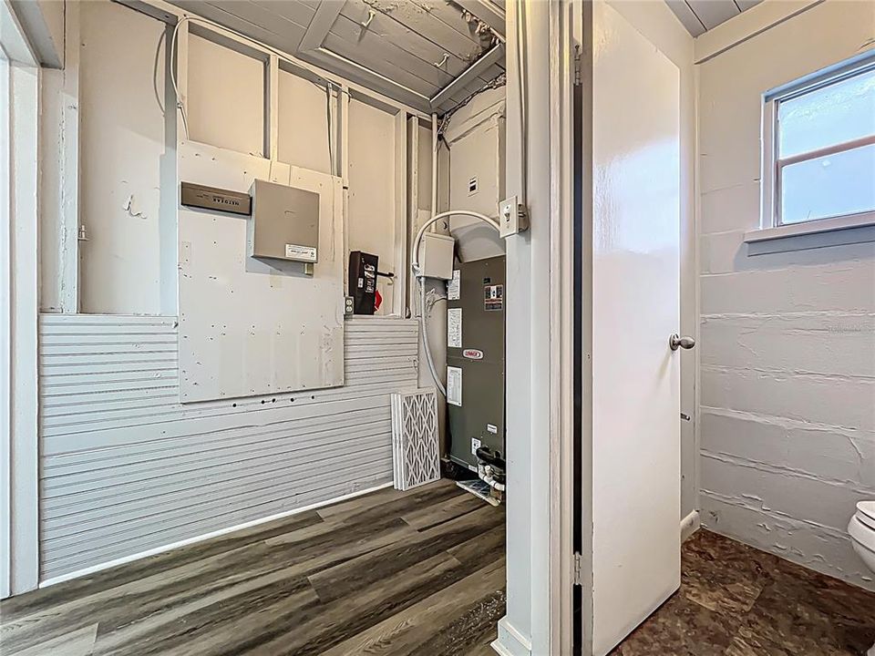 На продажу: $42,140 (0 спален, 0 ванн, 1925 Квадратных фут)