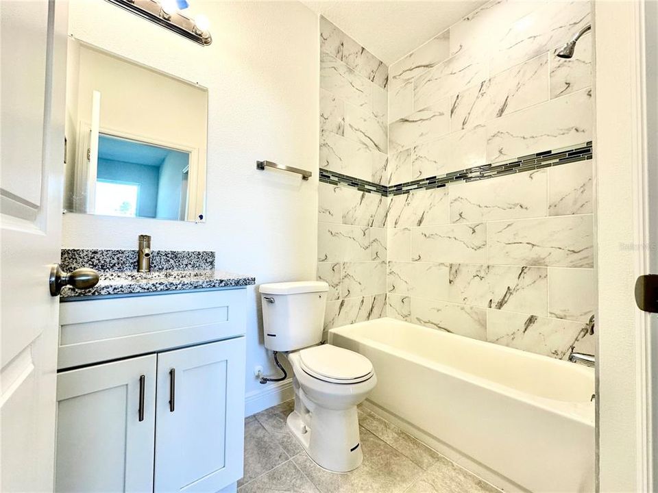 For Rent: $1,840 (4 beds, 3 baths, 1827 Square Feet)