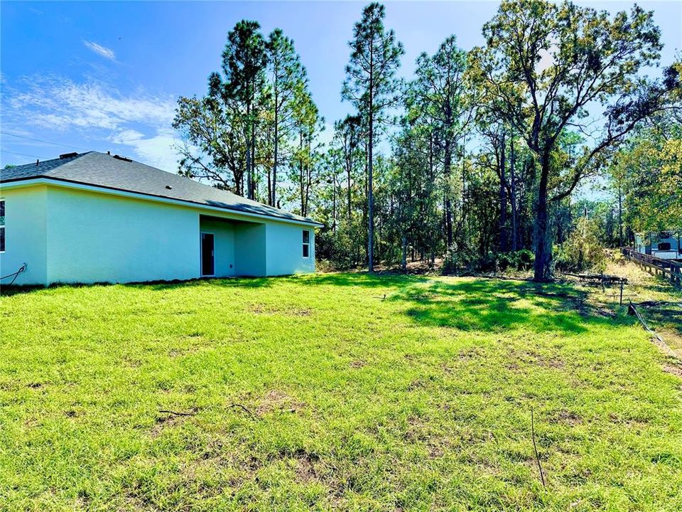 For Rent: $1,840 (4 beds, 3 baths, 1827 Square Feet)