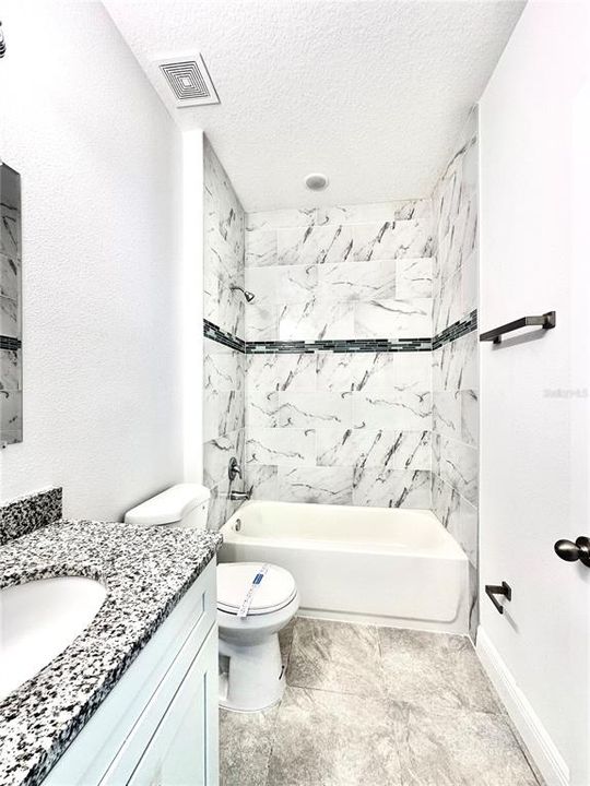 For Rent: $1,840 (4 beds, 3 baths, 1827 Square Feet)