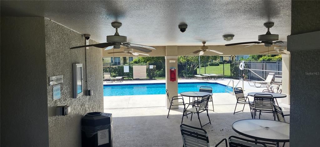 待售: $250,000 (3 贝兹, 2 浴室, 1686 平方英尺)