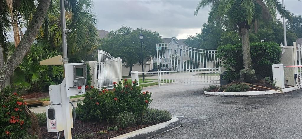 待售: $250,000 (3 贝兹, 2 浴室, 1686 平方英尺)