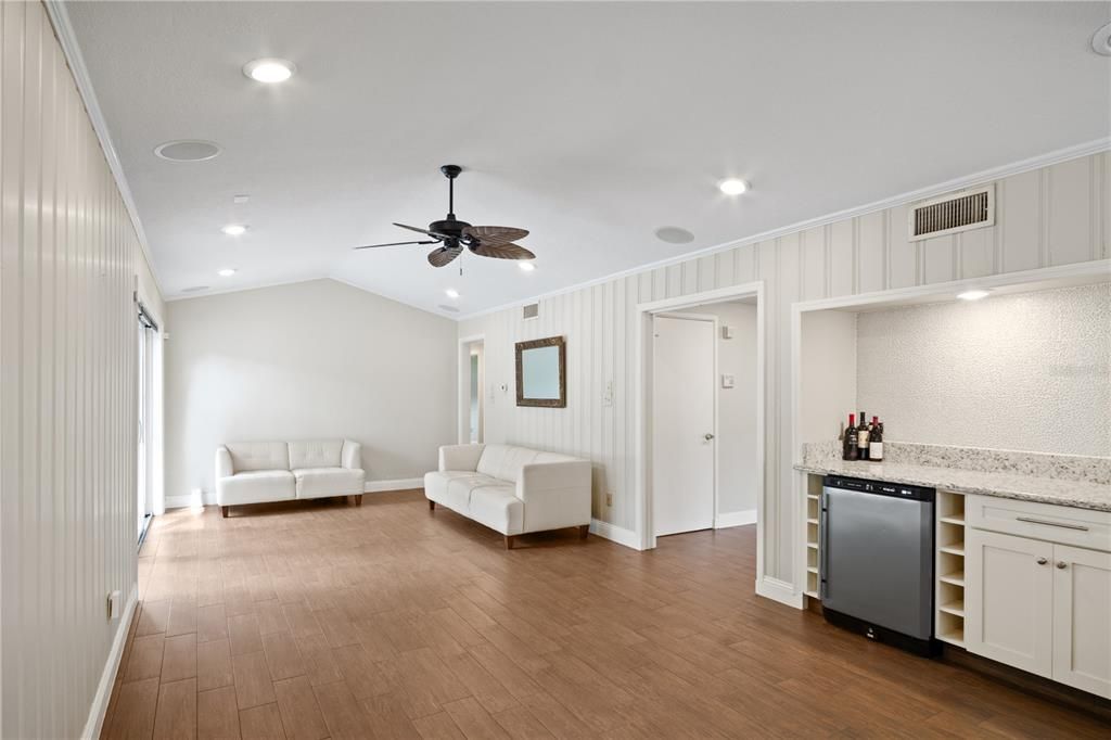 На продажу: $980,000 (3 спален, 2 ванн, 1769 Квадратных фут)