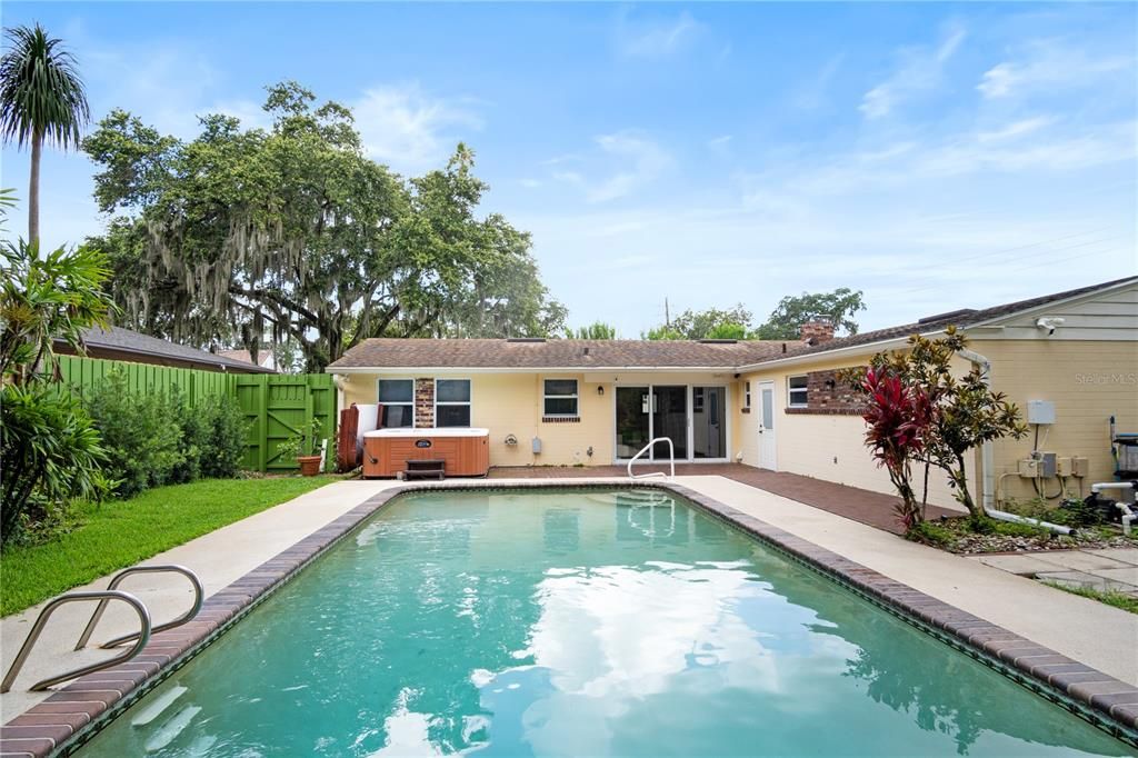 На продажу: $980,000 (3 спален, 2 ванн, 1769 Квадратных фут)