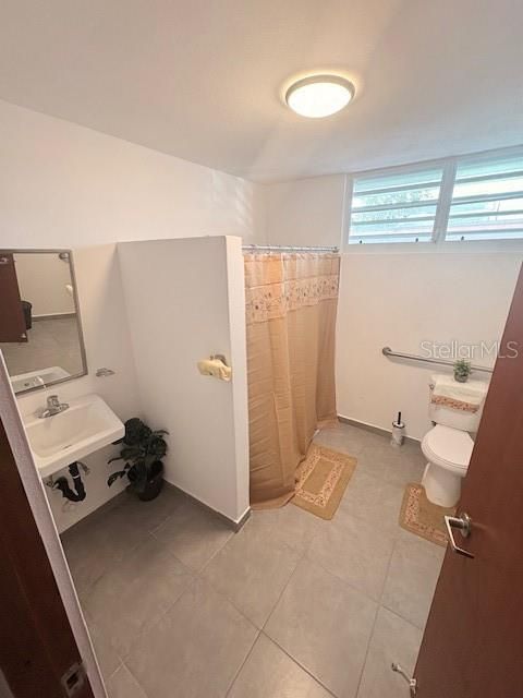 Activo con contrato: $155,000 (2 camas, 1 baños, 900 Pies cuadrados)