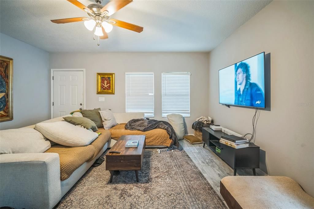 For Sale: $449,900 (3 beds, 2 baths, 1650 Square Feet)