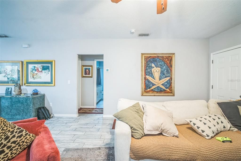 For Sale: $449,900 (3 beds, 2 baths, 1650 Square Feet)