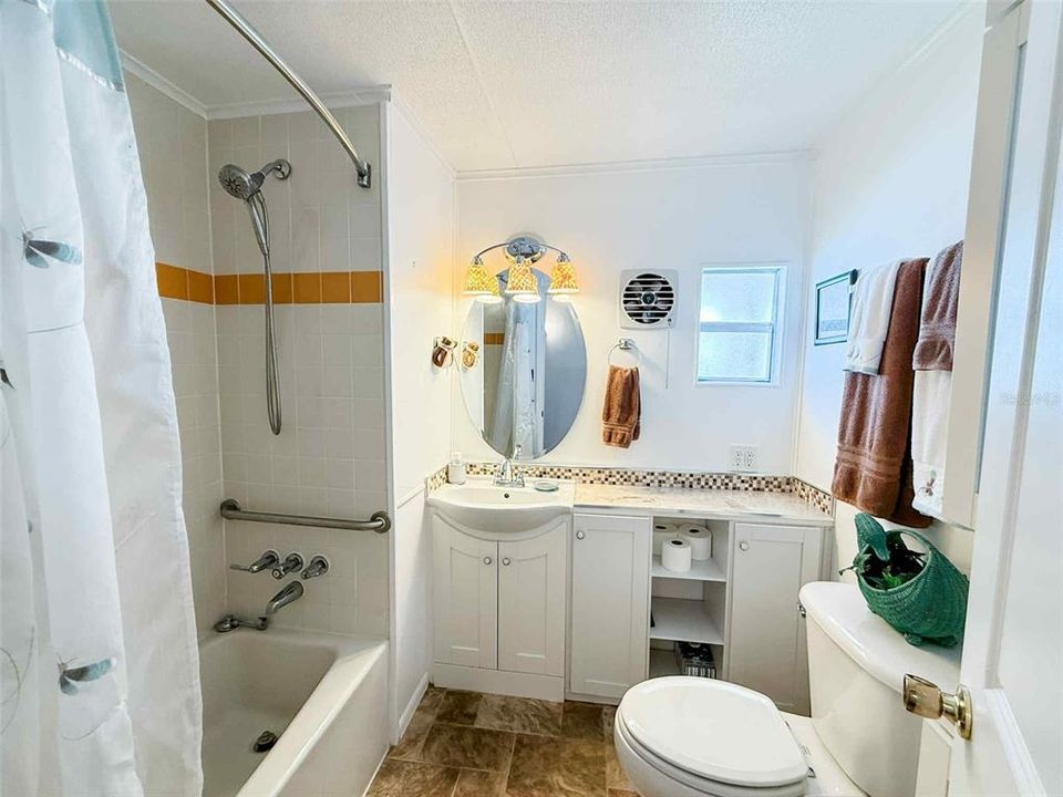 待售: $287,500 (3 贝兹, 2 浴室, 1288 平方英尺)