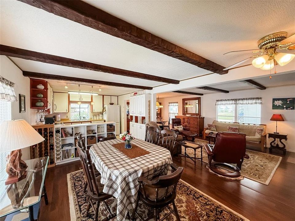 待售: $287,500 (3 贝兹, 2 浴室, 1288 平方英尺)