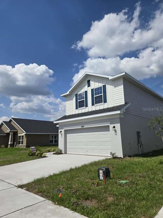 Recently Sold: $438,900 (4 beds, 2 baths, 2405 Square Feet)