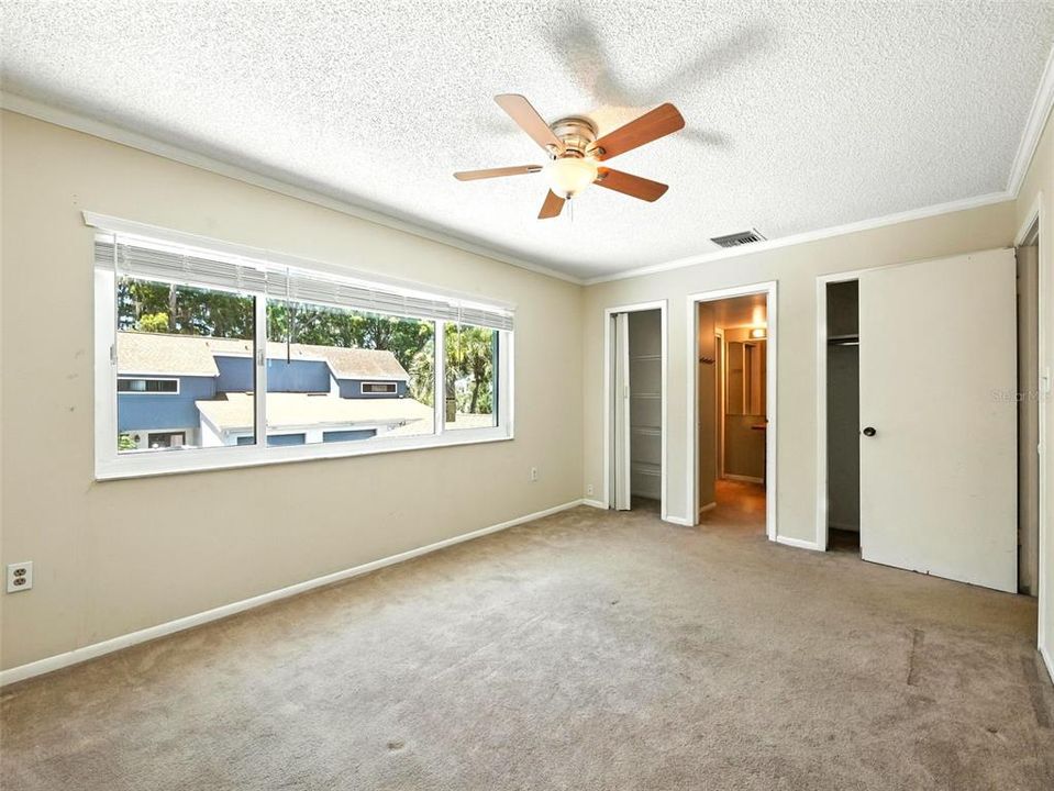 待售: $234,000 (2 贝兹, 1 浴室, 1340 平方英尺)