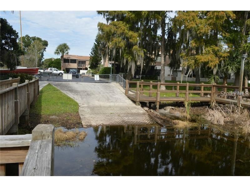 待售: $234,000 (2 贝兹, 1 浴室, 1340 平方英尺)