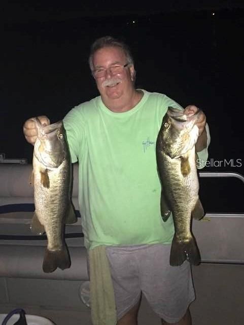 待售: $234,000 (2 贝兹, 1 浴室, 1340 平方英尺)