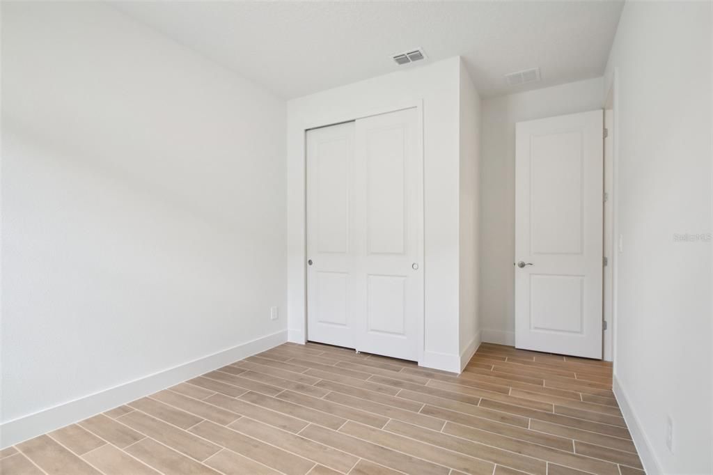 Active With Contract: $449,990 (4 beds, 3 baths, 2487 Square Feet)