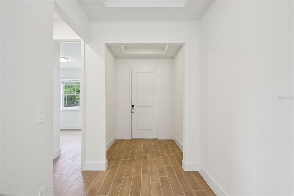 Active With Contract: $449,990 (4 beds, 3 baths, 2487 Square Feet)