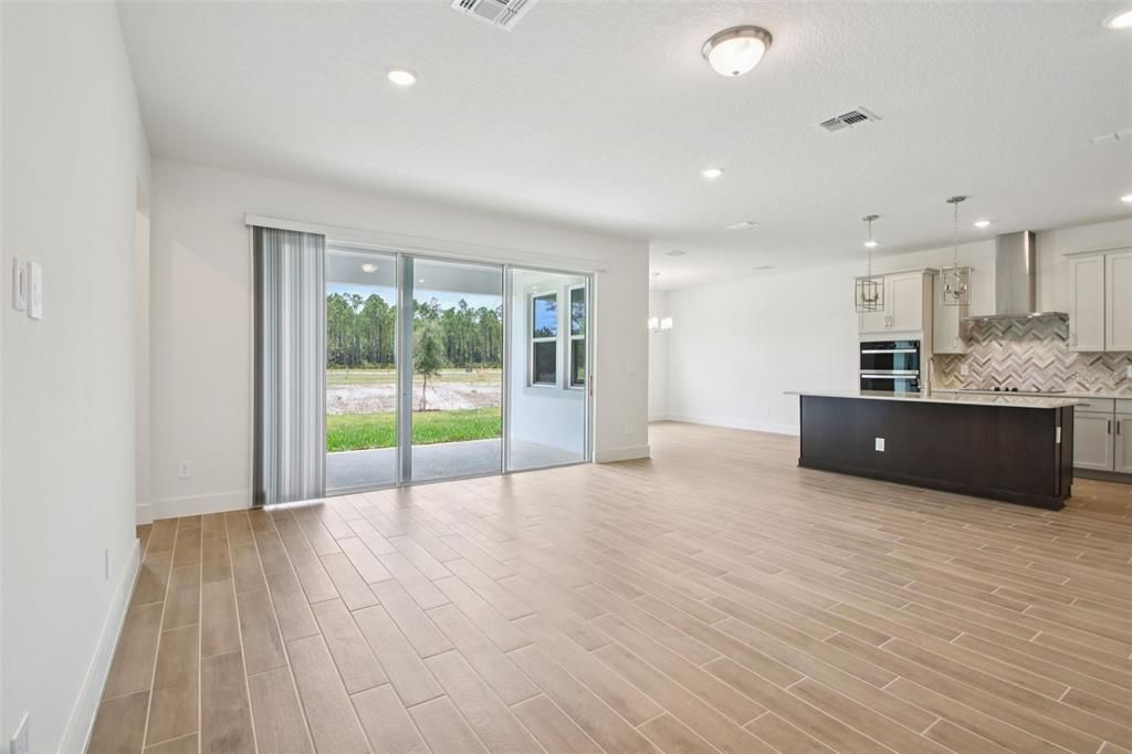 Active With Contract: $449,990 (4 beds, 3 baths, 2487 Square Feet)