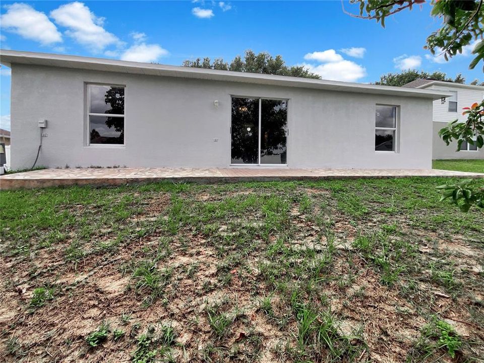 Под контрактом: $285,000 (3 спален, 2 ванн, 1332 Квадратных фут)