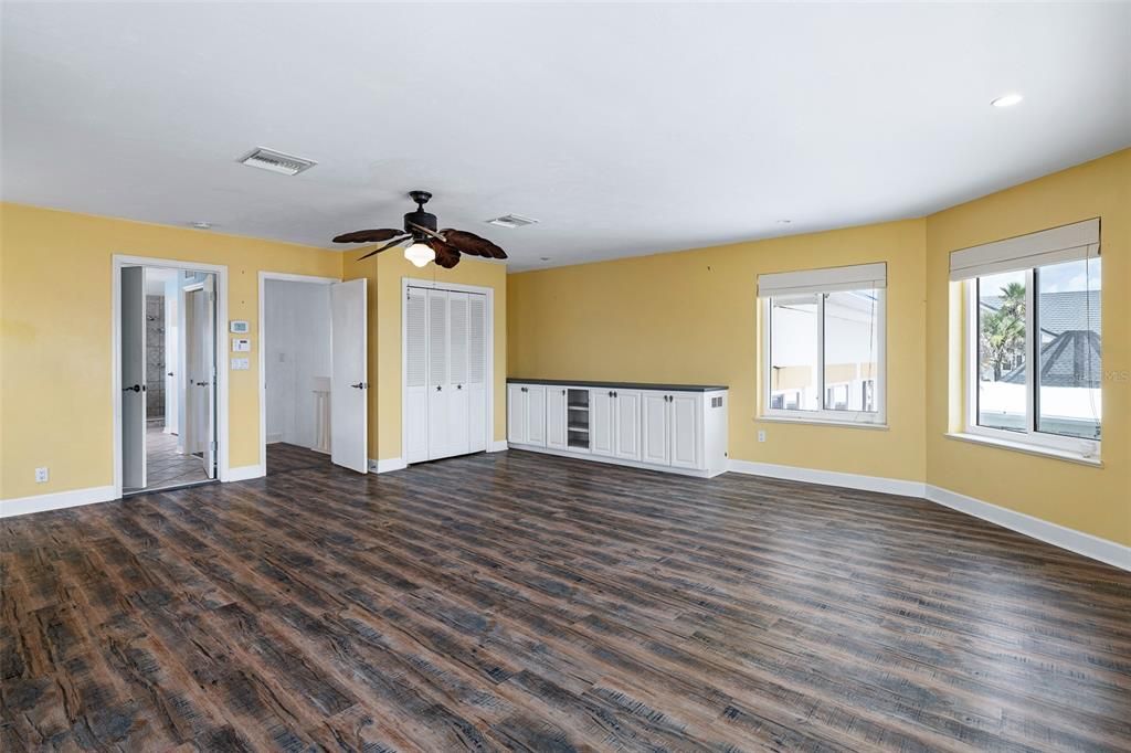 待售: $2,900,000 (5 贝兹, 4 浴室, 3624 平方英尺)