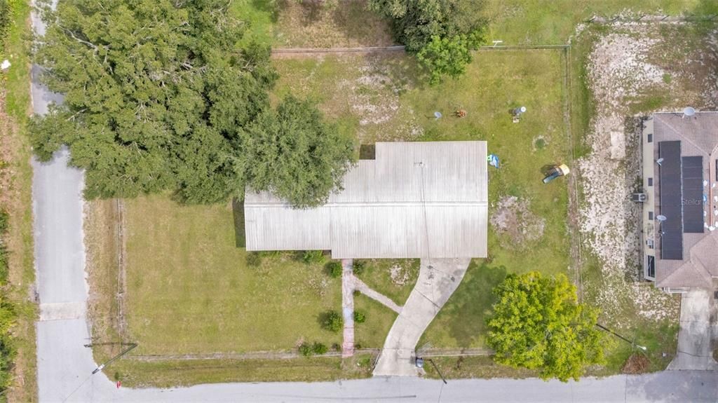 待售: $300,000 (4 贝兹, 3 浴室, 1612 平方英尺)