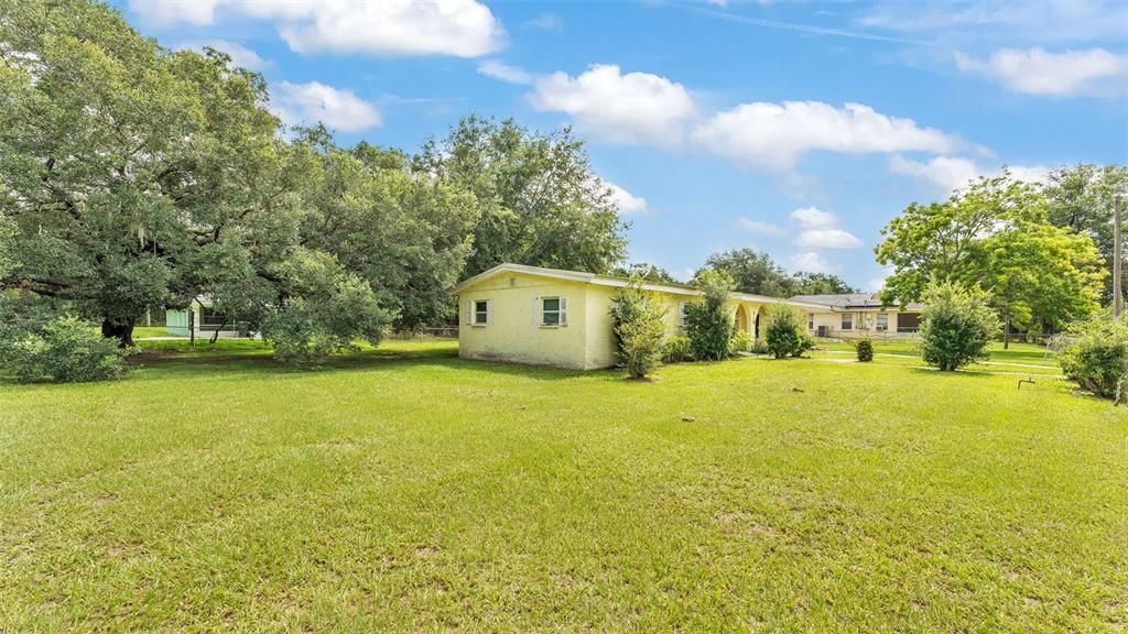 待售: $300,000 (4 贝兹, 3 浴室, 1612 平方英尺)