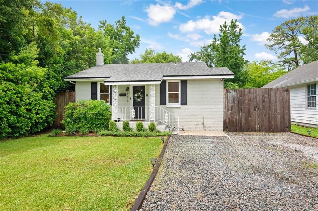 Recently Sold: $285,000 (3 beds, 2 baths, 1000 Square Feet)