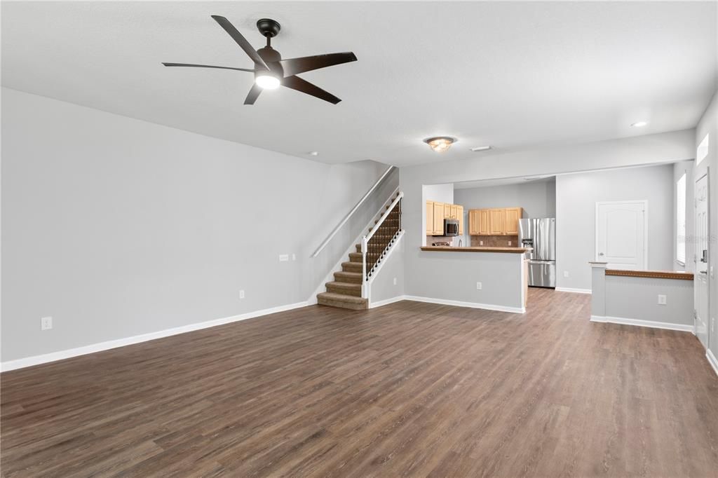 For Sale: $295,000 (3 beds, 2 baths, 1790 Square Feet)