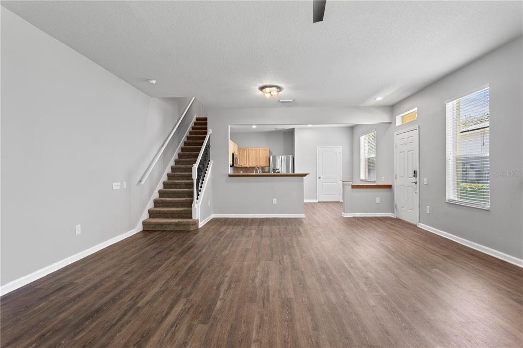 For Sale: $295,000 (3 beds, 2 baths, 1790 Square Feet)
