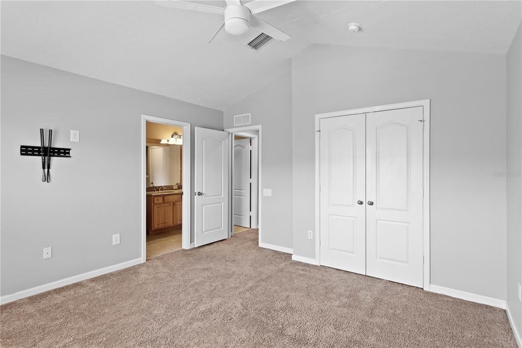 For Sale: $295,000 (3 beds, 2 baths, 1790 Square Feet)