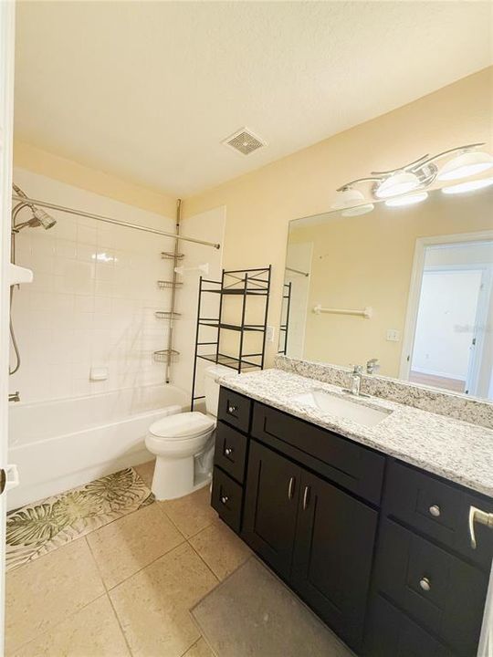 Под контрактом: $499,900 (4 спален, 3 ванн, 2256 Квадратных фут)