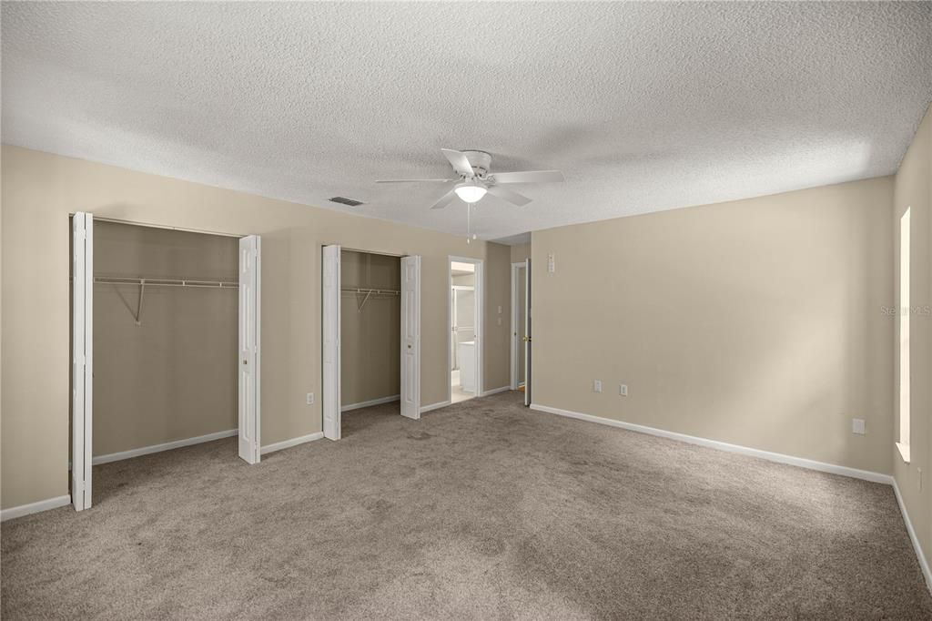 Под контрактом: $259,900 (3 спален, 2 ванн, 1651 Квадратных фут)