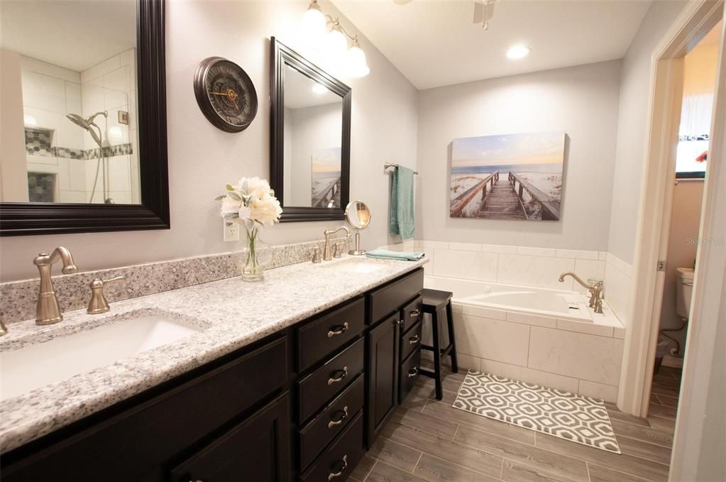 待售: $699,000 (5 贝兹, 3 浴室, 3148 平方英尺)