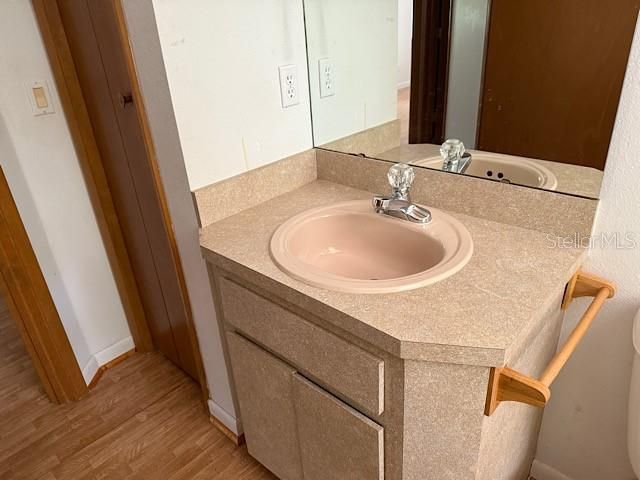 Active With Contract: $285,000 (3 beds, 2 baths, 2120 Square Feet)