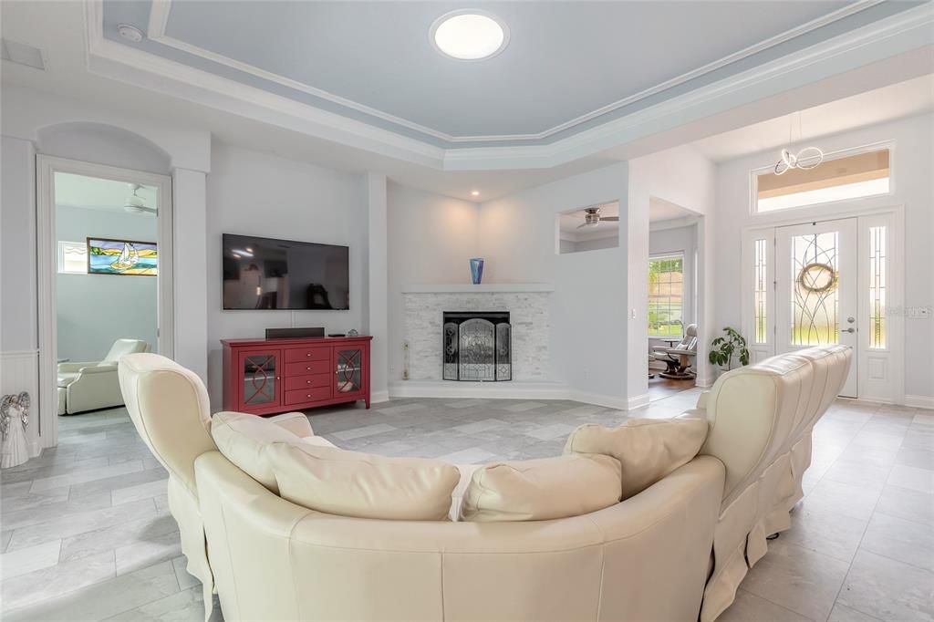 For Sale: $830,000 (3 beds, 3 baths, 2536 Square Feet)