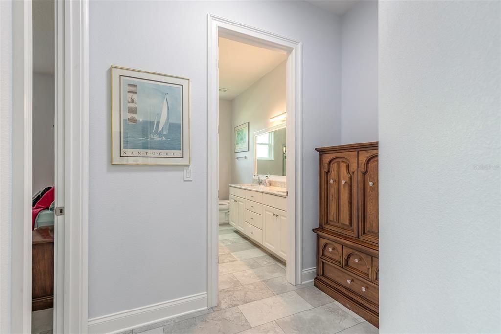 For Sale: $830,000 (3 beds, 3 baths, 2536 Square Feet)