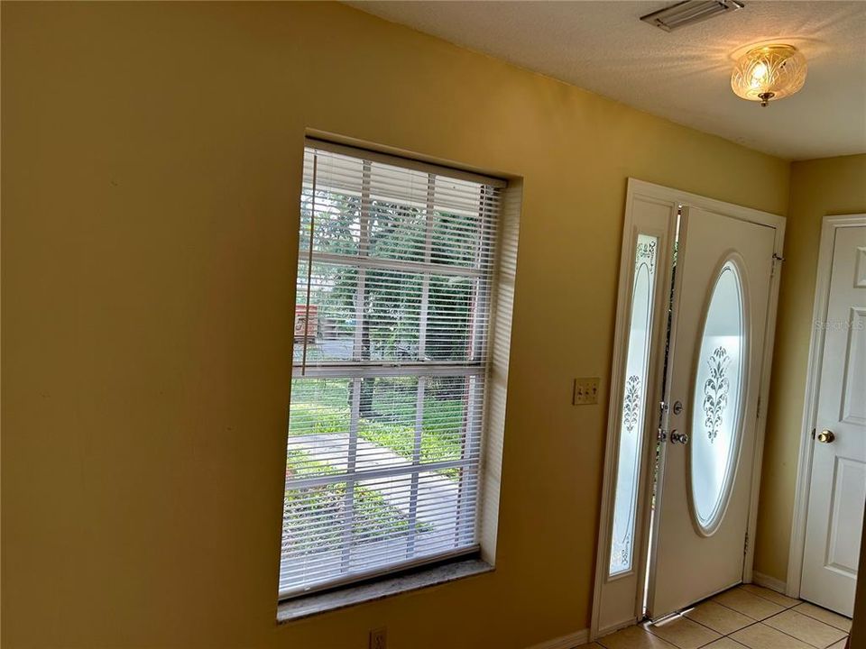 En Venta: $250,000 (3 camas, 2 baños, 1349 Pies cuadrados)