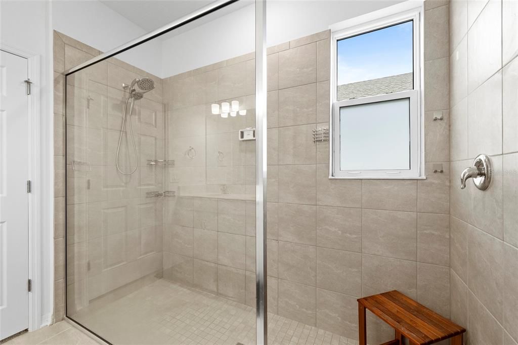 En Venta: $450,000 (3 camas, 2 baños, 1743 Pies cuadrados)