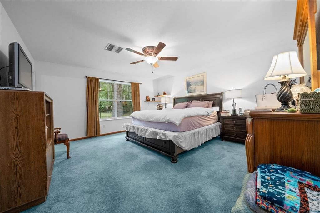 На продажу: $750,000 (3 спален, 2 ванн, 1426 Квадратных фут)