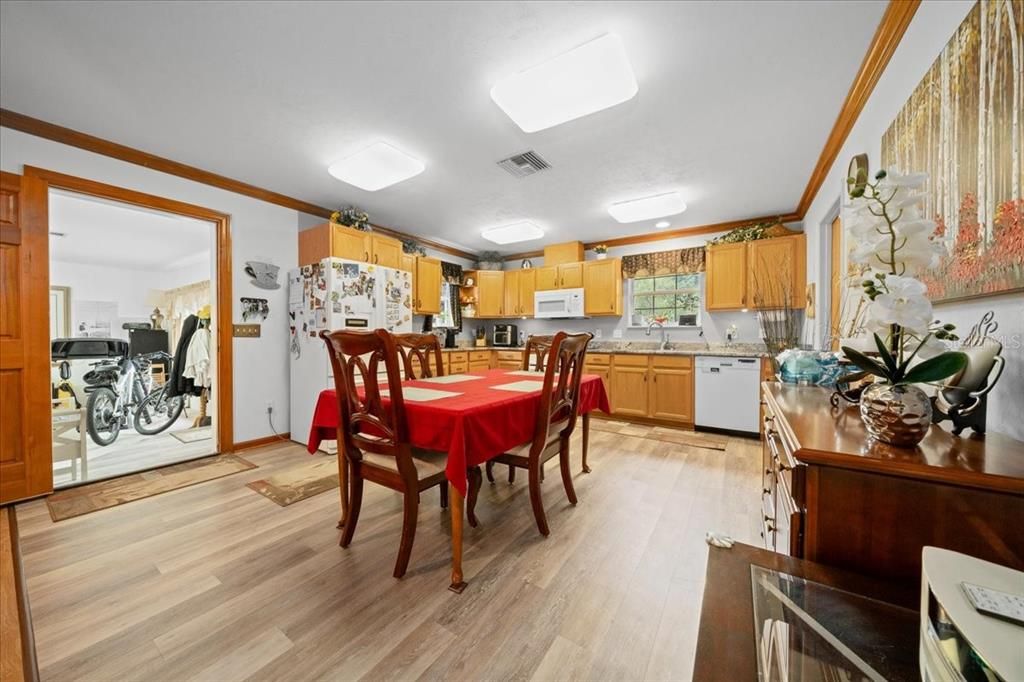 На продажу: $750,000 (3 спален, 2 ванн, 1426 Квадратных фут)