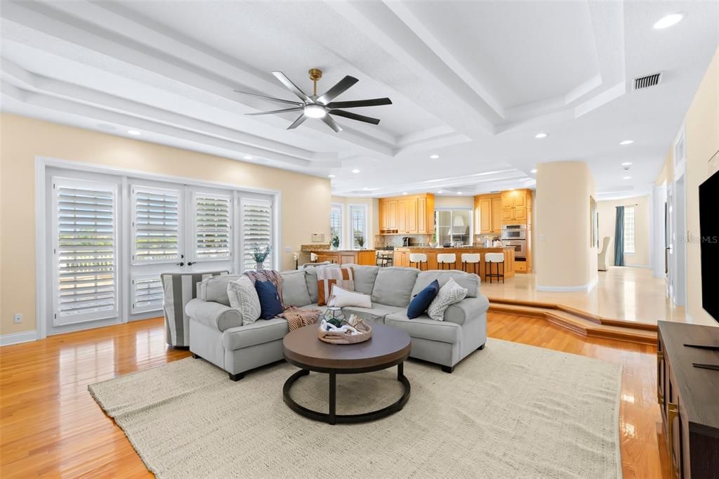 For Sale: $1,949,000 (5 beds, 5 baths, 5284 Square Feet)