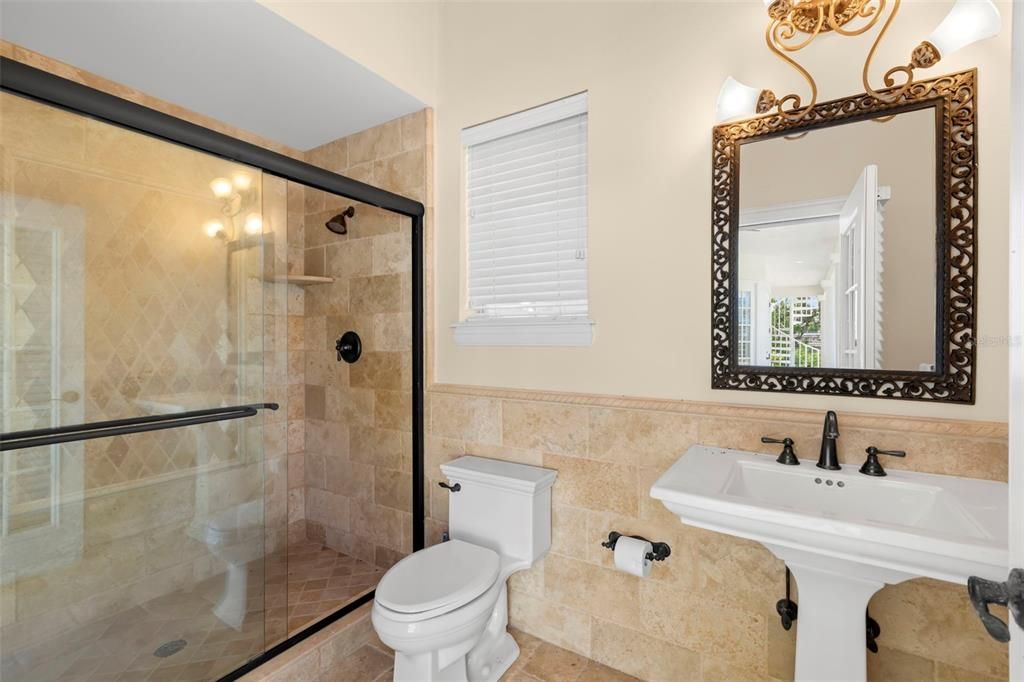 For Sale: $1,949,000 (5 beds, 5 baths, 5284 Square Feet)