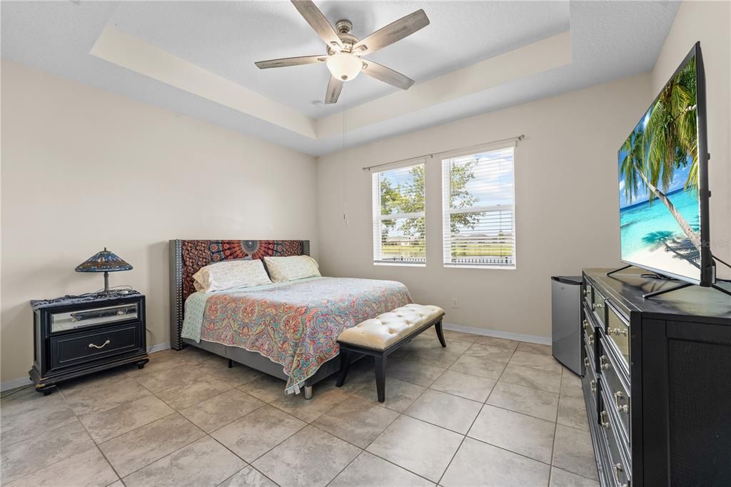 For Sale: $309,000 (2 beds, 2 baths, 1637 Square Feet)